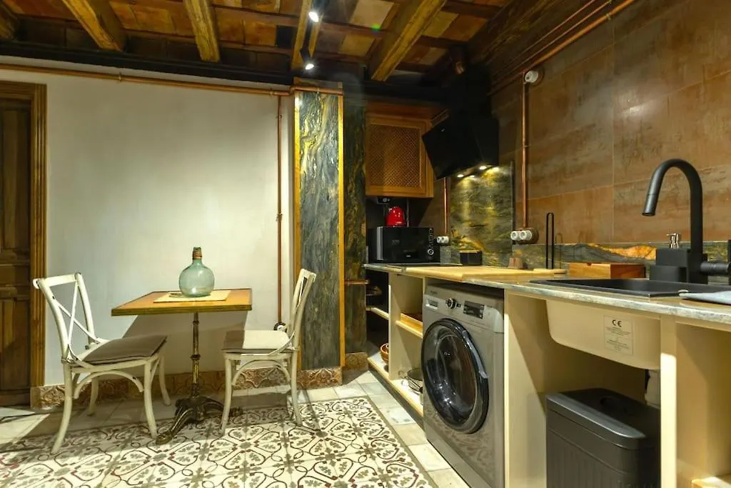 شقة Triana Deluxe Duplex إشبيلية
